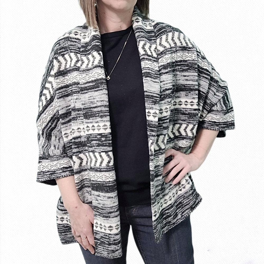 Billabong Long Sleeve Poncho Style Cardigan - S